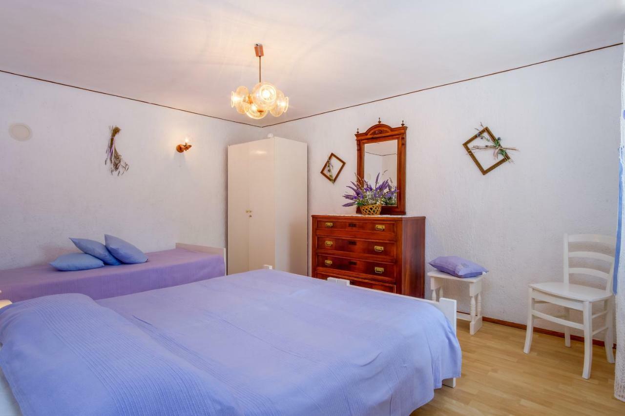 Apartment Carmen Veli Lošinj Kültér fotó