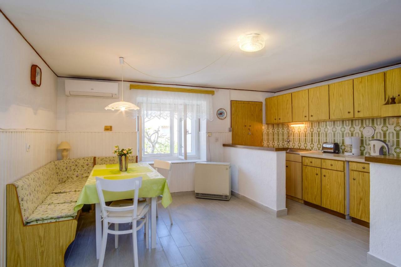 Apartment Carmen Veli Lošinj Kültér fotó